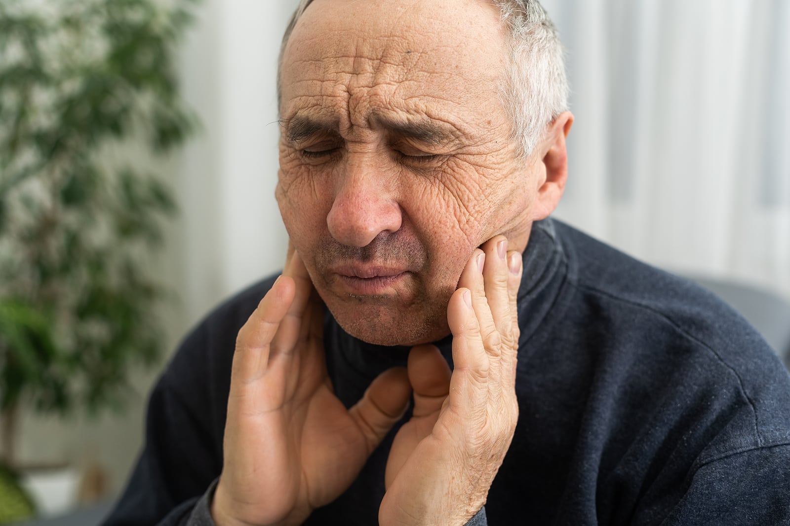Can’t Chew? These Overland Park Dental Implants Could Fix That