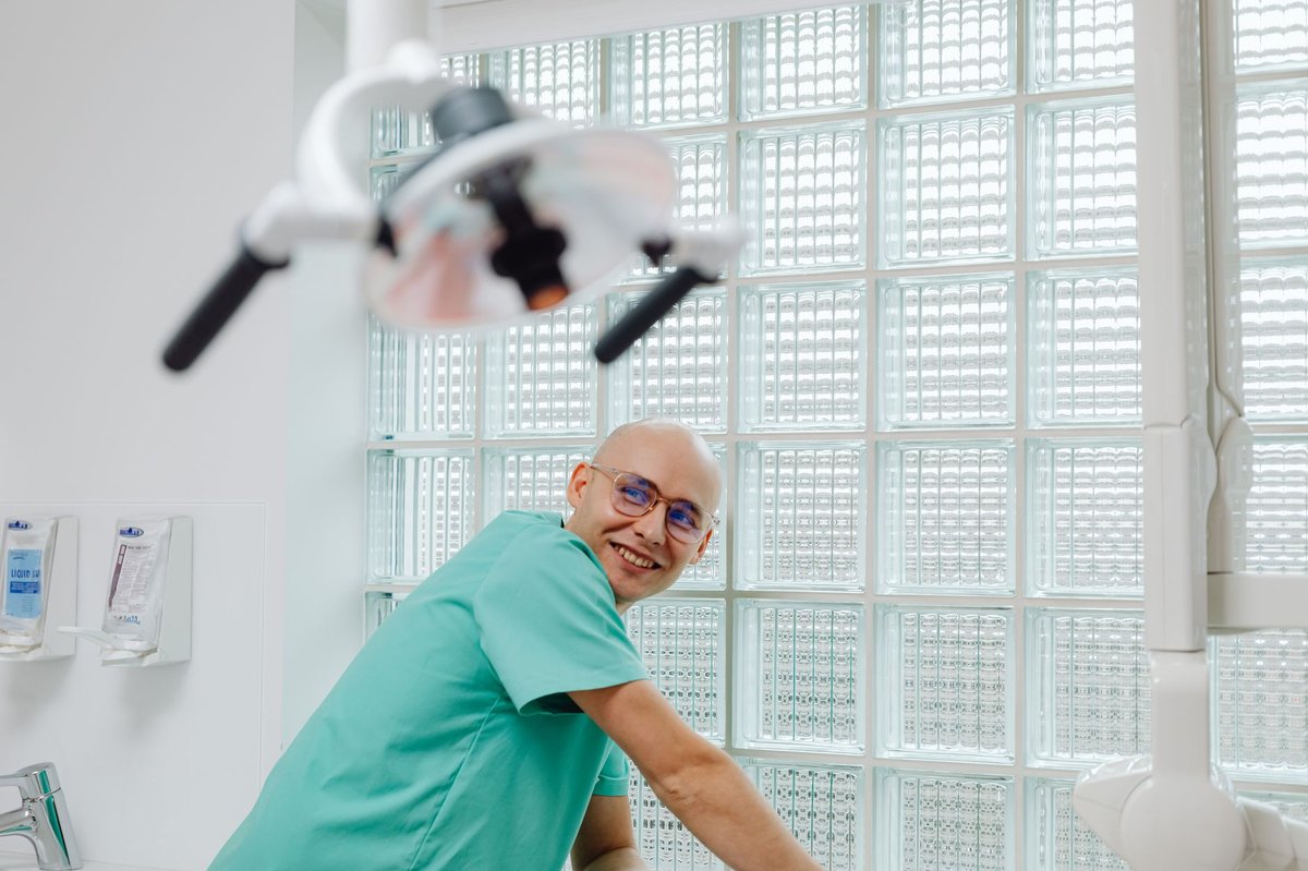 Lts careers dentist
